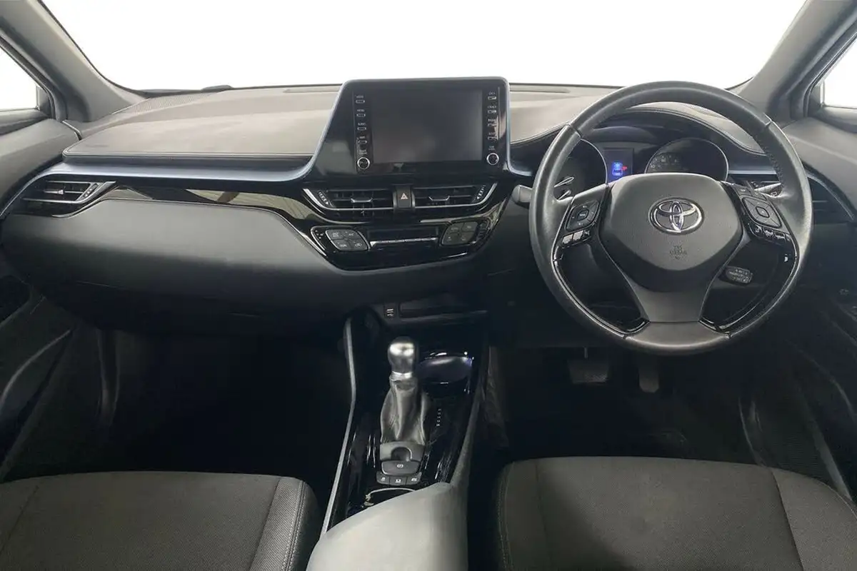 2020-toyota-c-hr-18-vvt-i-design-big-12