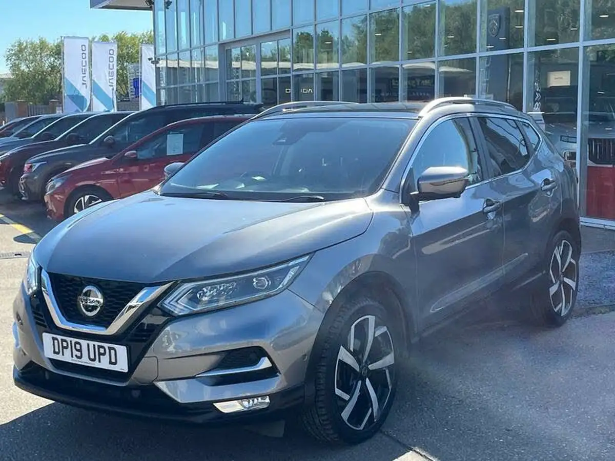 2019-nissan-qashqai-13-dig-t-tekna-160ps-dct-big-6