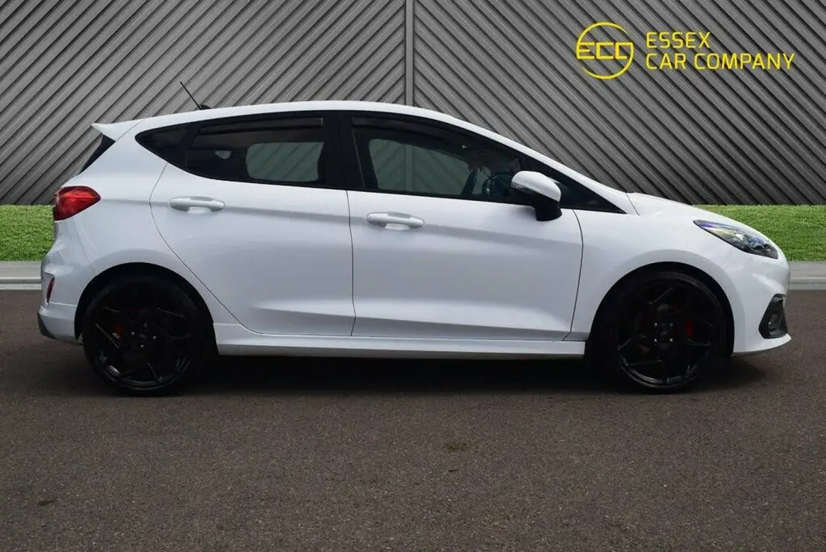 2020-ford-fiesta-15t-st-3-5d-big-8