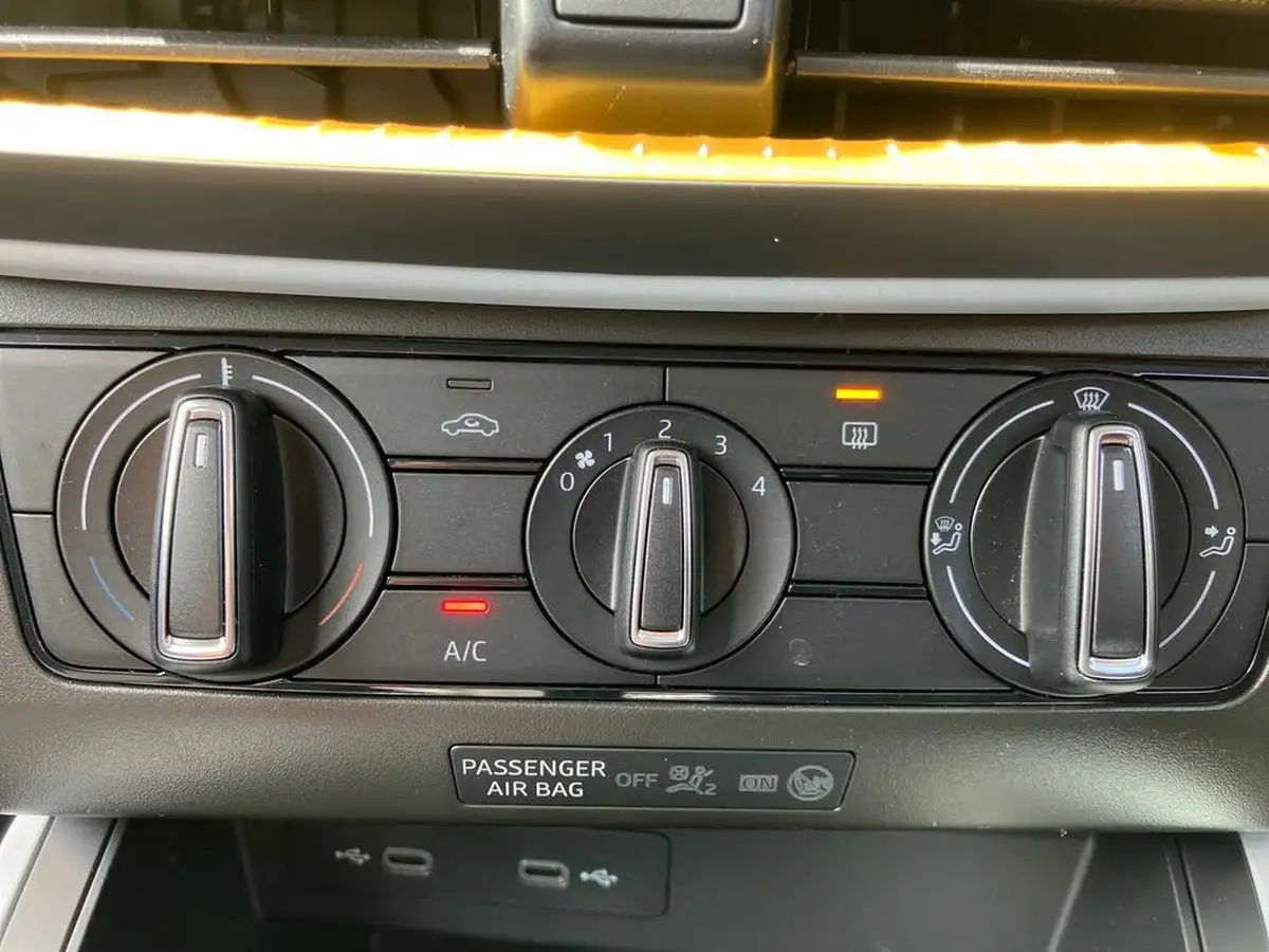 2022-seat-arona-10-tsi-se-technology-big-11