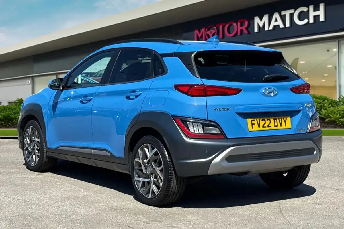 2022-hyundai-kona-16-gdi-premium-big-1