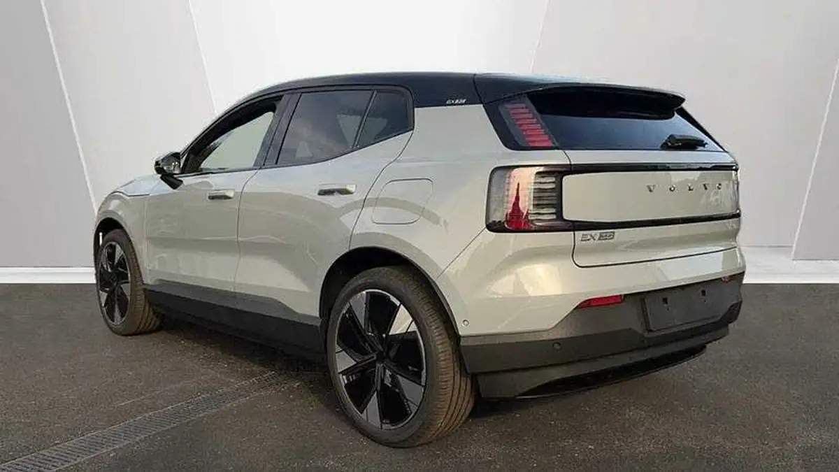 2024-volvo-ex30-e-twin-ultra-big-1