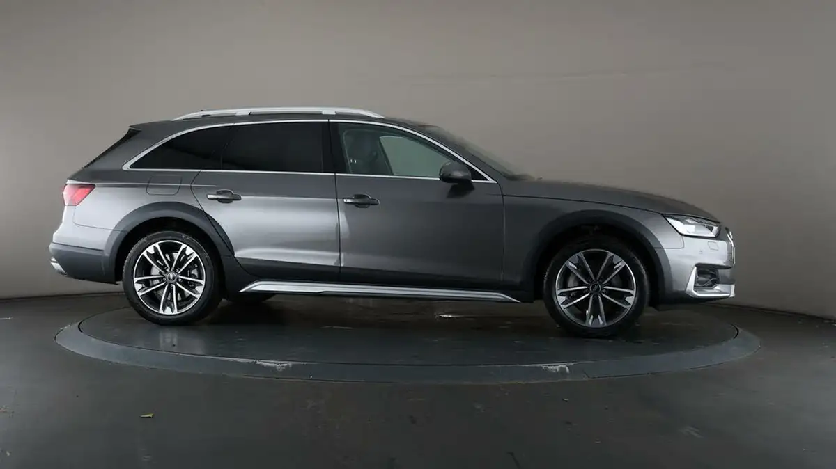 2022-audi-a4-allroad-20-45-tfsi-allroad-sport-big-52