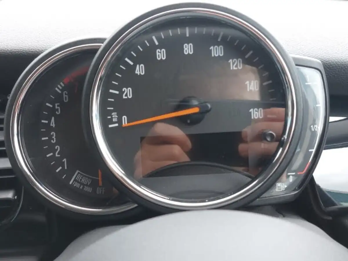 2022-mini-cooper-15-cooper-classic-hatchback-5d-big-16