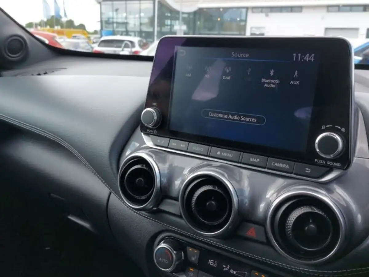 2022-nissan-juke-10-dig-t-tekna-big-19