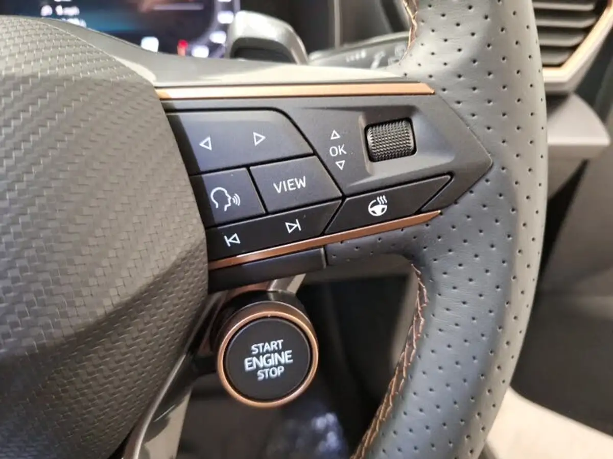 2025-cupra-leon-nf-15-tsi-v3-hatchback-big-12