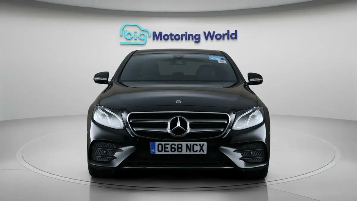 2019-mercedes-benz-e-class-20-e200-amg-line-saloon-4d-big-1