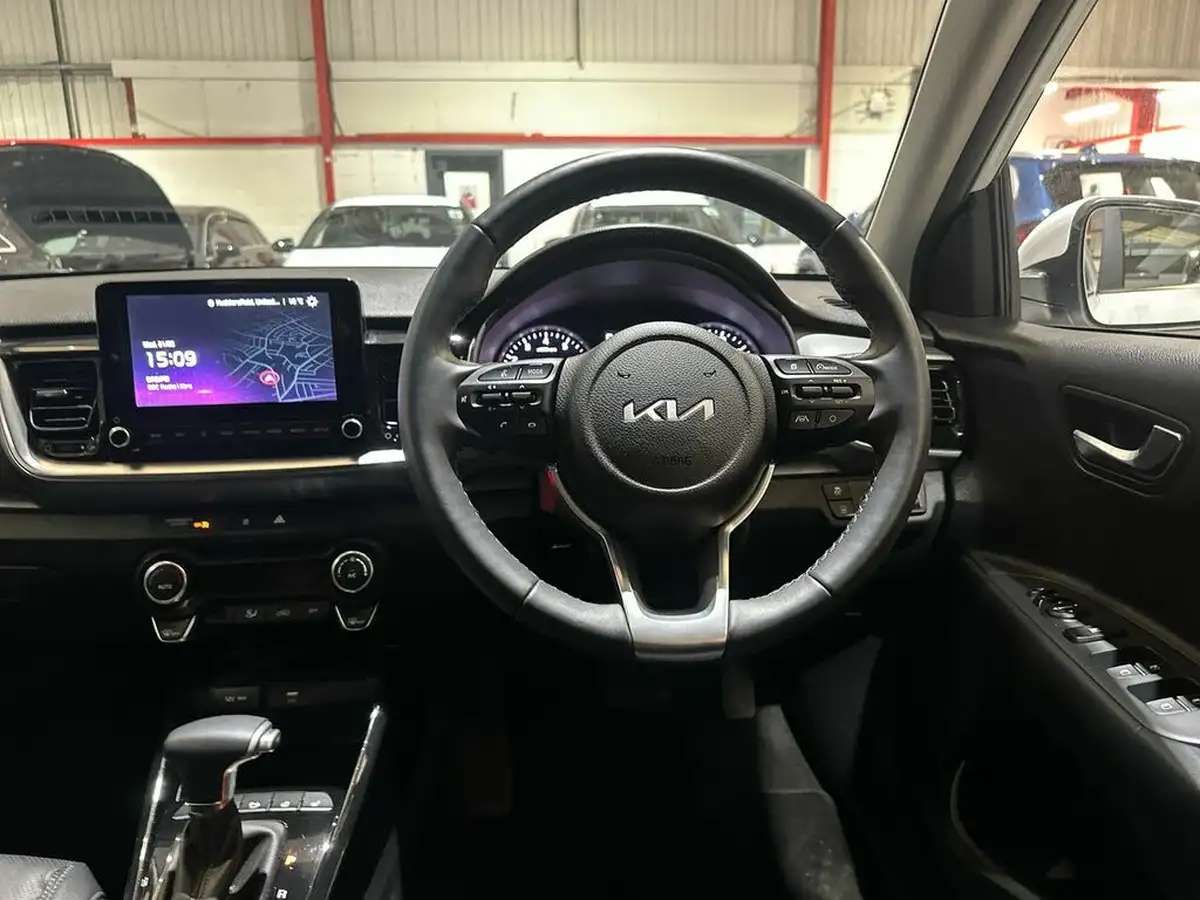2024-kia-stonic-10-t-gdi-3-98bhp-dct-big-14