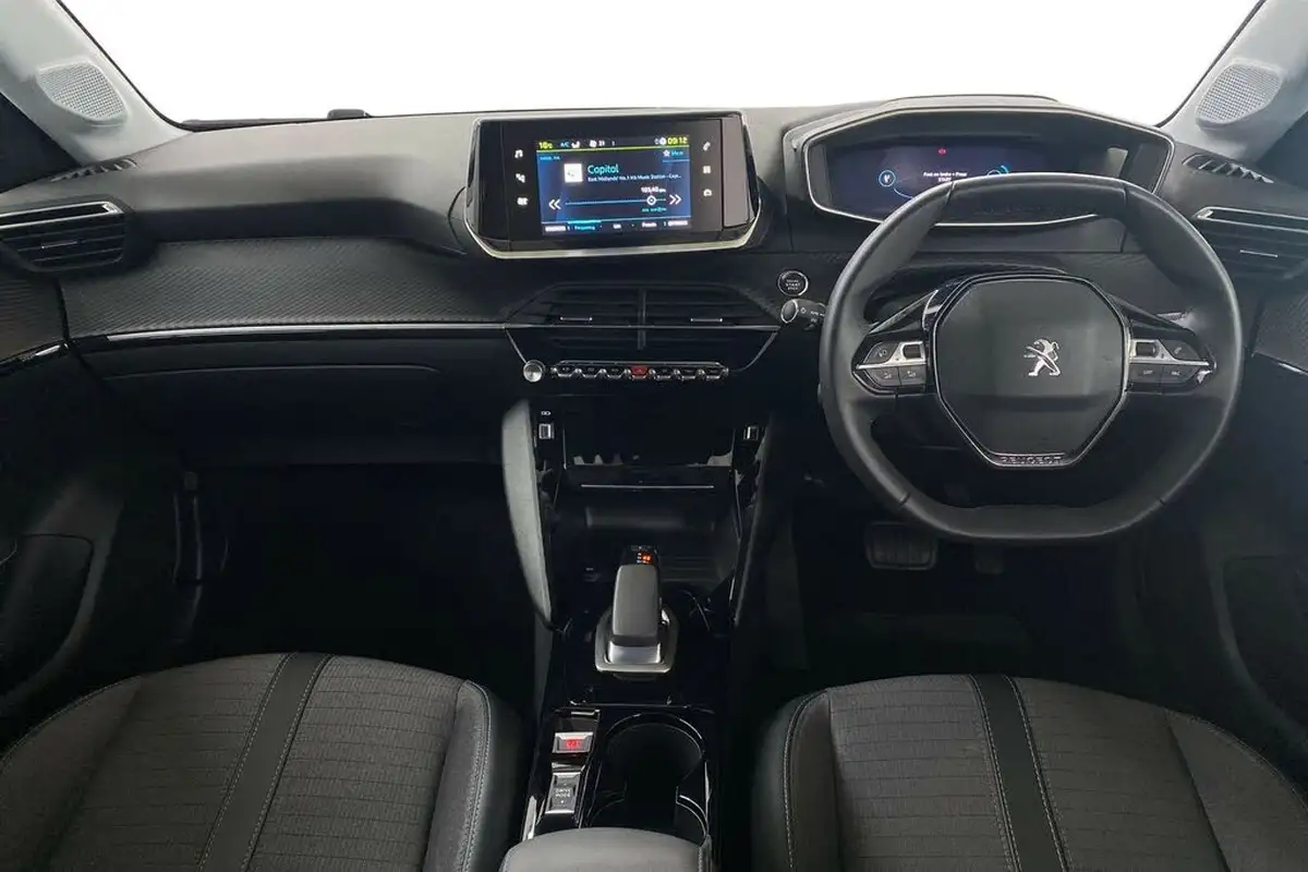 2021-peugeot-208-e-allure-premium-50kwh-big-12