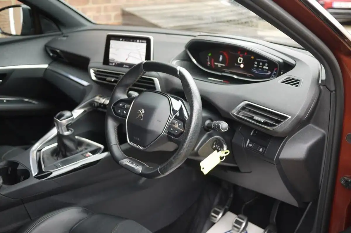 2018-peugeot-3008-suv-20-bluehdi-gt-line-20bluehdi-150bhp-big-29
