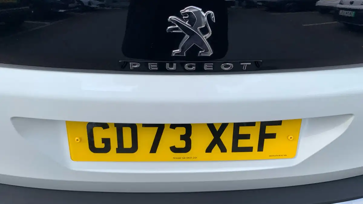 2024-peugeot-3008-suv-12-puretech-gt-136ps-hybrid-e-dsc6-big-25