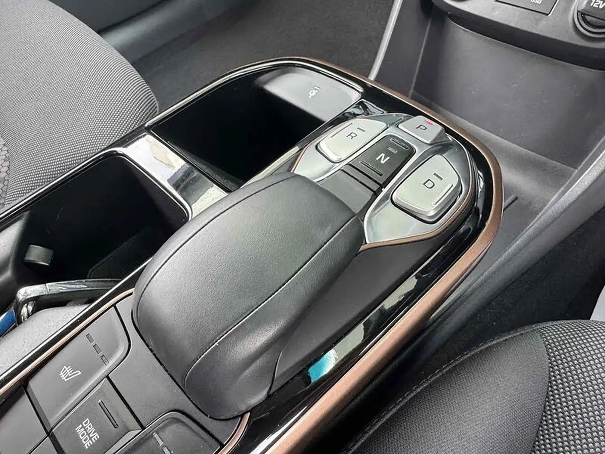 2019-hyundai-ioniq-e-premium-electric-88kw-big-34
