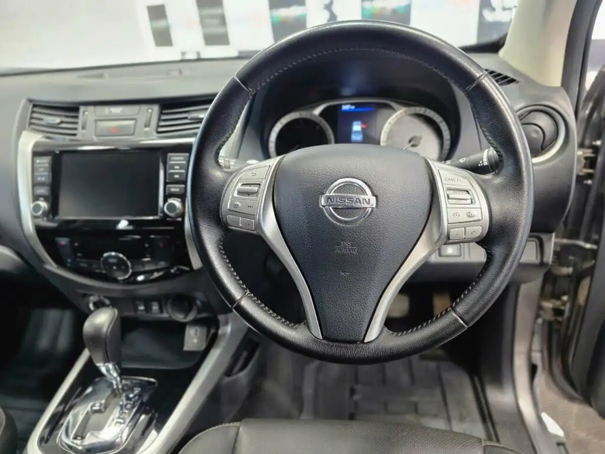 2021-nissan-navara-23dci-tt-tekna-8-navileather-auto-big-6