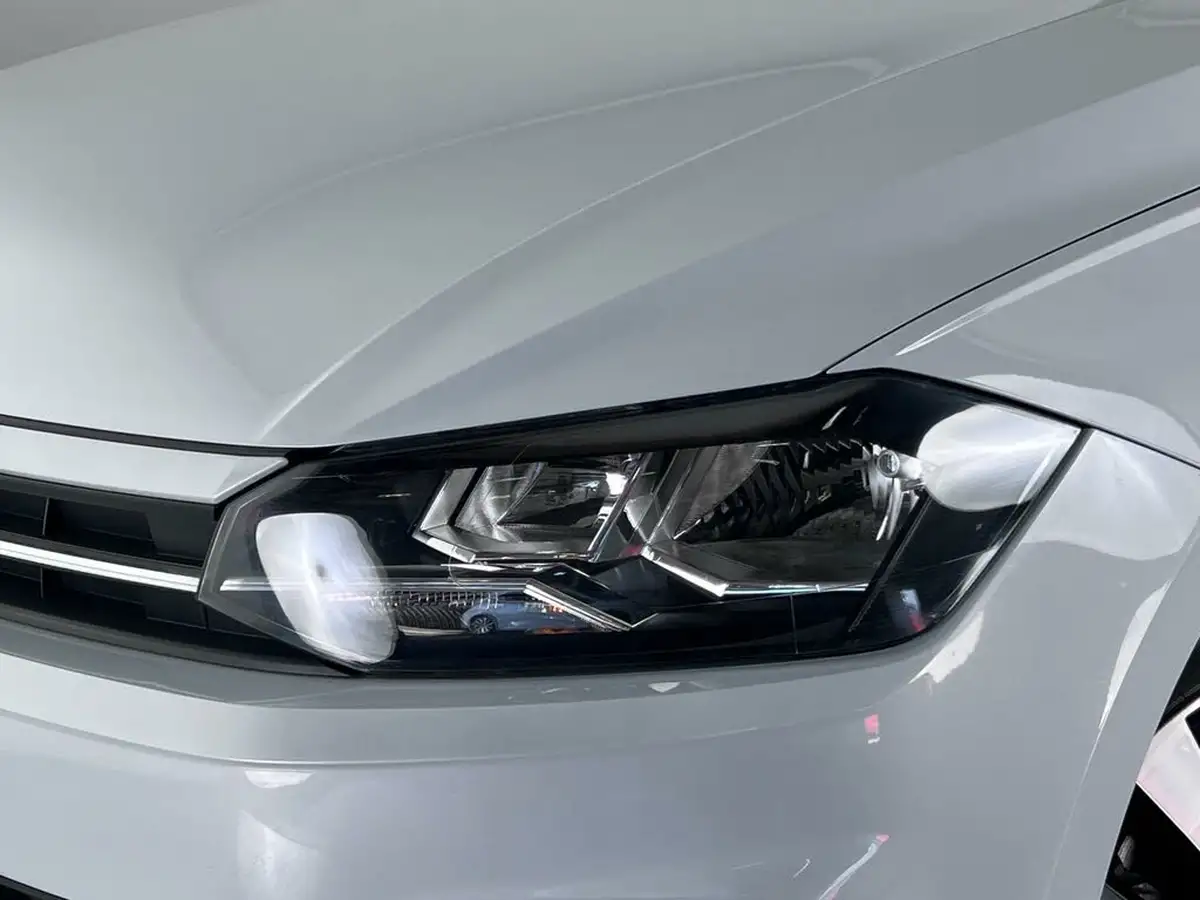 2018-volkswagen-polo-10-tsi-se-dsg-big-8