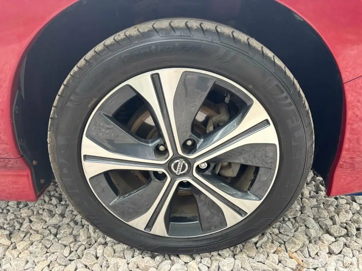 2020-nissan-leaf-e-e-n-tec-big-16