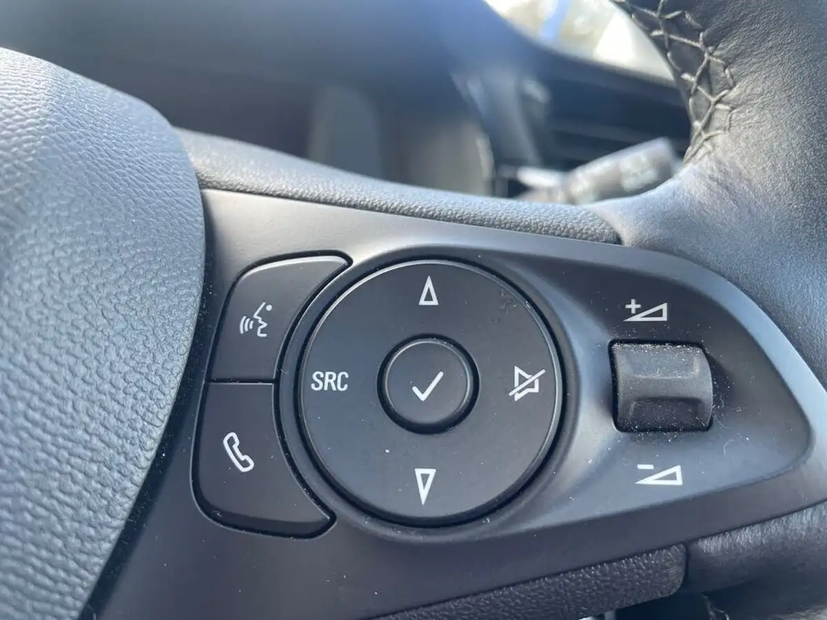 2021-vauxhall-corsa-12i-griffin-edition-big-16