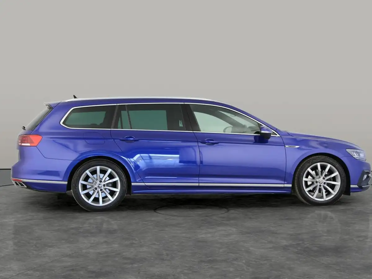 2023-volkswagen-passat-20tdi-r-line-big-6