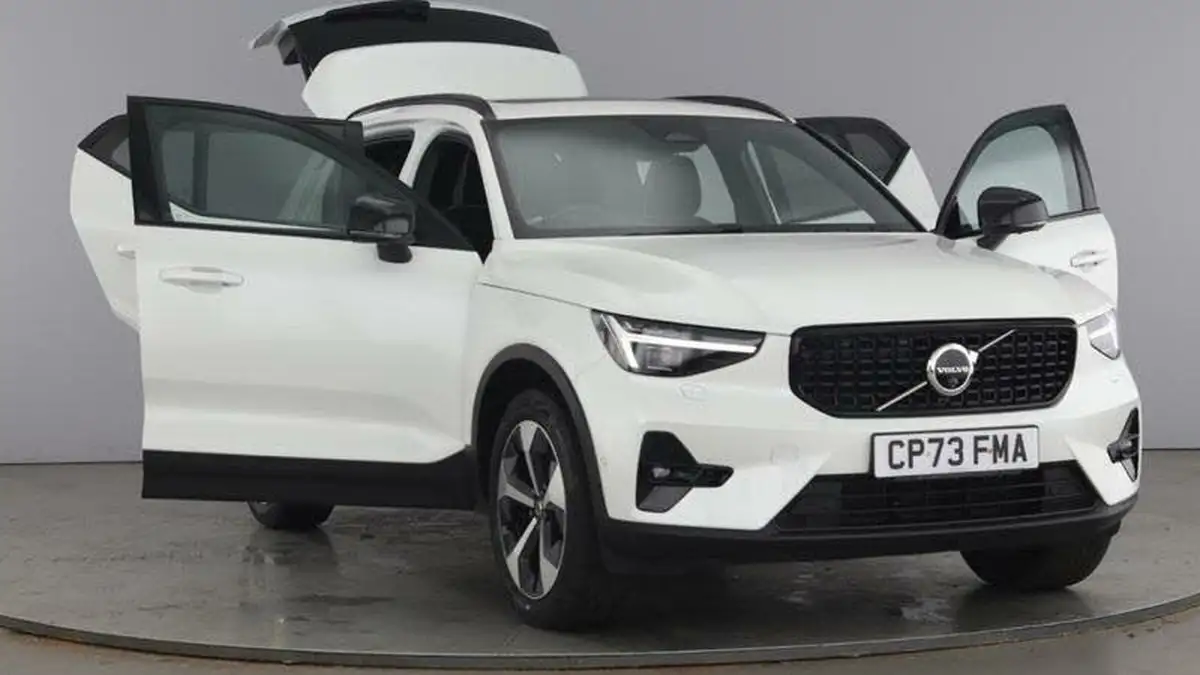 2023-volvo-xc40-20-b4-ultimate-big-8