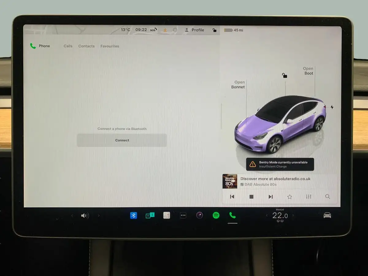 2022-tesla-model-y-e-long-range-big-22