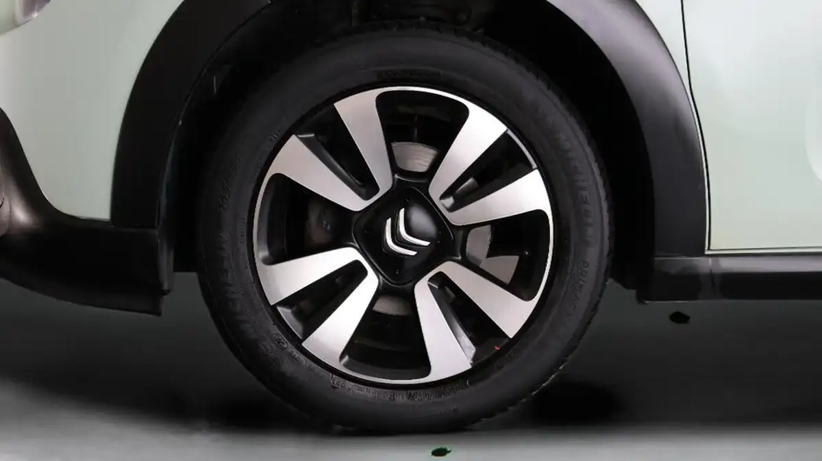 2019-citroen-c3-12-puretech-feel-82ps-ss-big-25