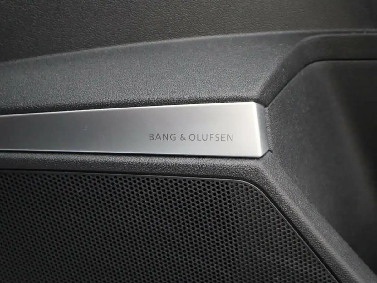 2023-audi-a3-10-30-tfsi-s-line-sportback-5d-big-40