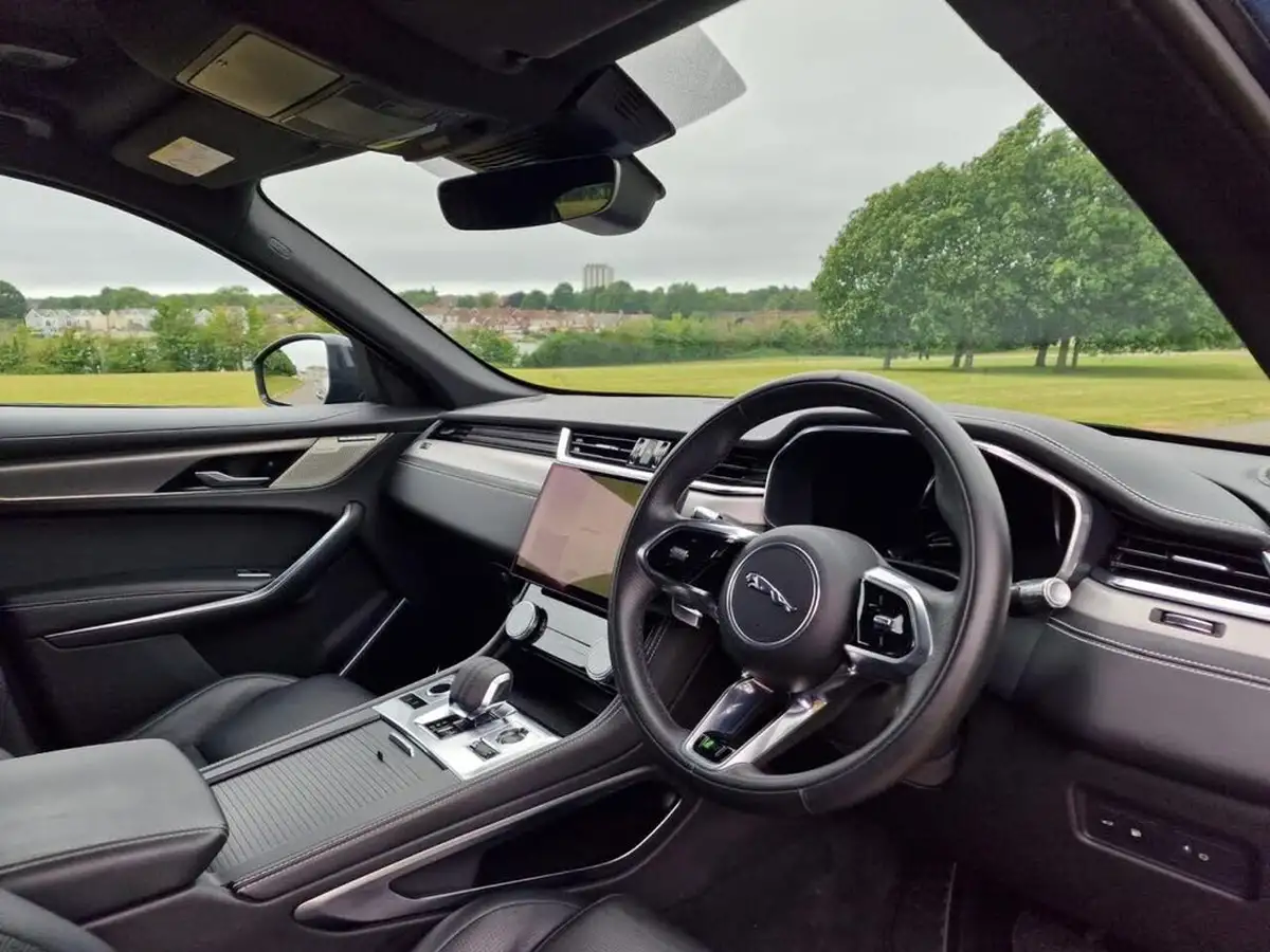 2021-jaguar-f-pace-20-p400e-r-dynamic-se-big-8