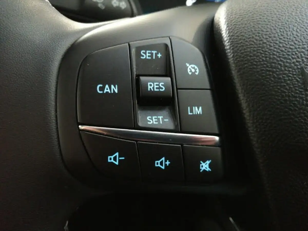 2022-ford-fiesta-10t-titanium-100ps-big-13