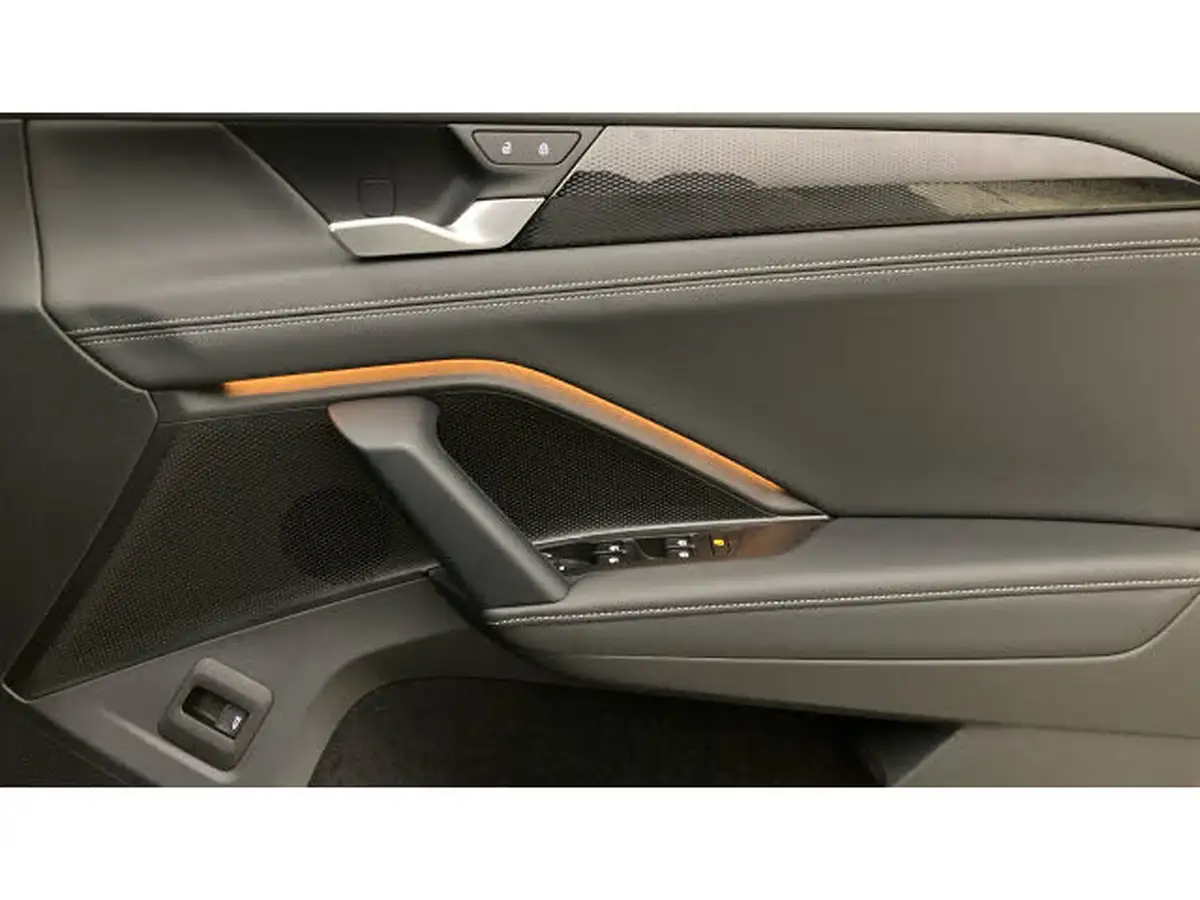 2025-volkswagen-tiguan-15-etsi-match-150ps-big-18
