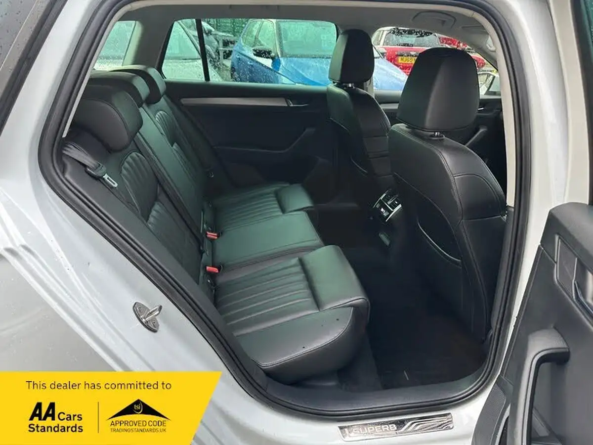 2018-skoda-superb-20tdi-scr-se-l-executive-150ps-estate-dsg-big-17
