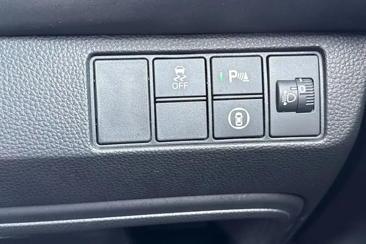 2023-honda-hr-v-15-i-mmd-elegance-big-24