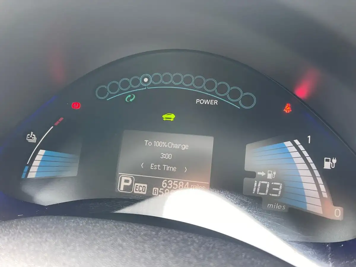 2017-nissan-leaf-e-acenta-80kw-30kwh-big-17
