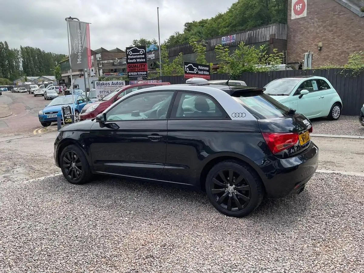 2011-audi-a1-14-sport-tfsi-hatchback-3d-big-78