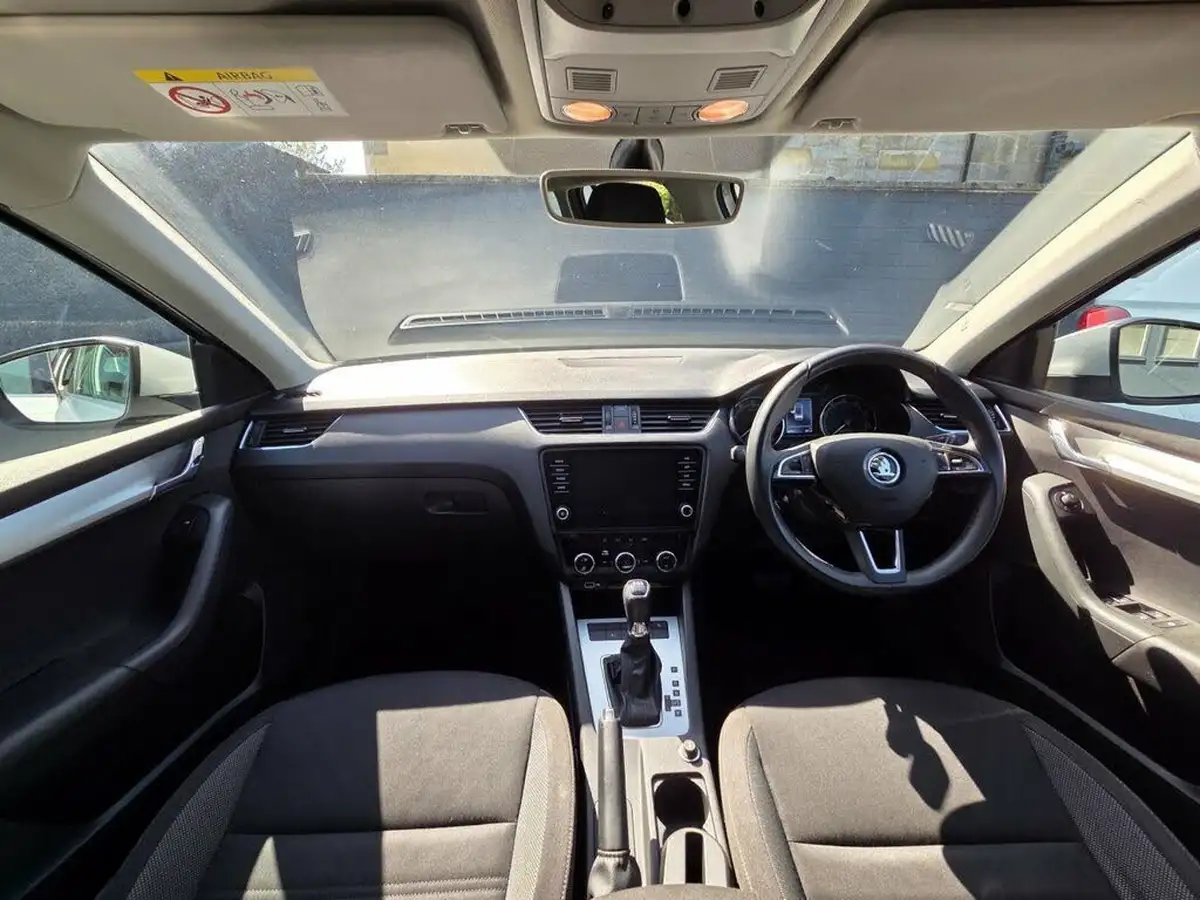 2019-skoda-octavia-10-tsi-se-technology-estate-dsg-big-1