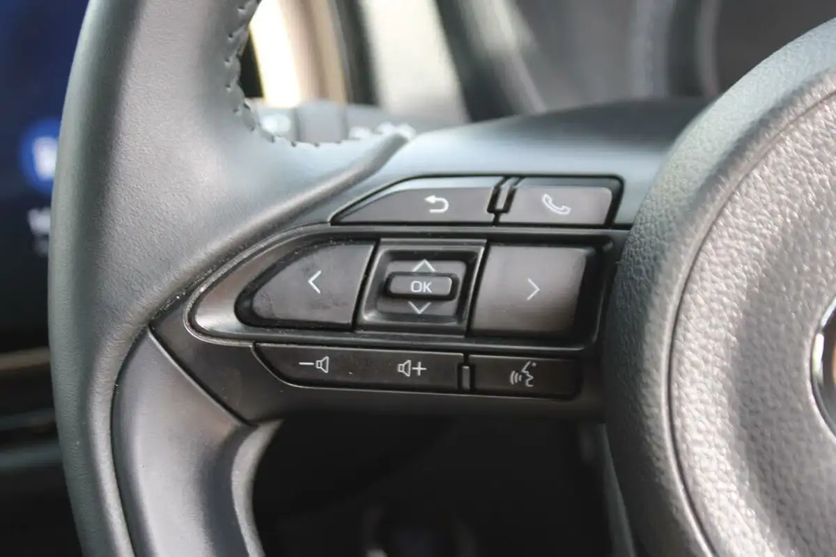 2023-toyota-aygo-x-10-vvt-i-exclusive-big-27
