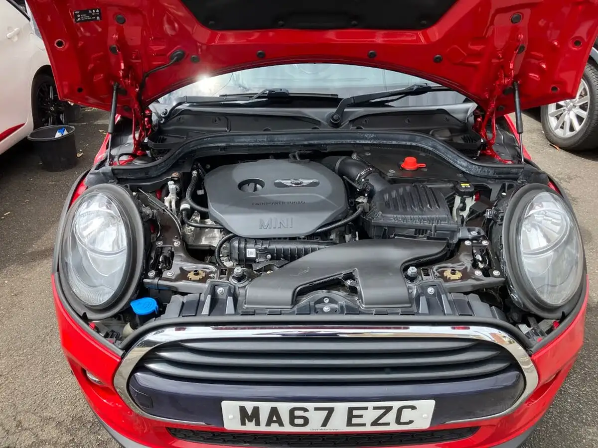 2017-mini-cooper-15-cooper-ss-hatchback-3d-big-11