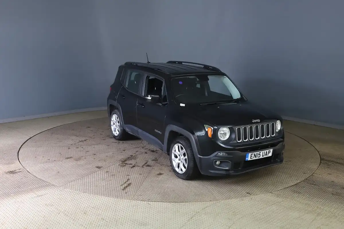 2015-jeep-renegade-14-longitude-big-0