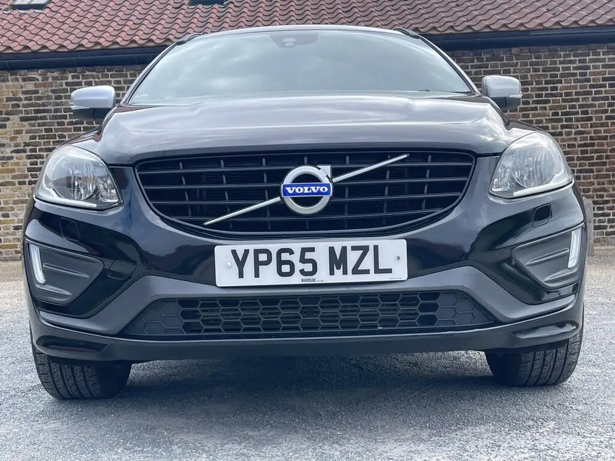 2015-volvo-xc60-20td-d4-r-design-190bhp-nav-big-6
