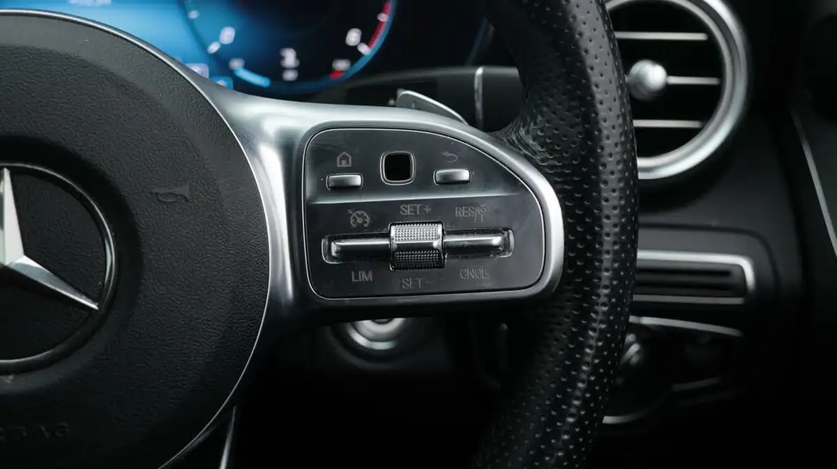 2019-mercedes-benz-c-class-20d-c220d-amg-line-premium-coupe-2d-big-23