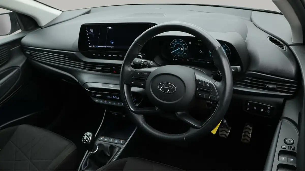 2022-hyundai-bayon-10-t-gdi-premium-120ps-big-9