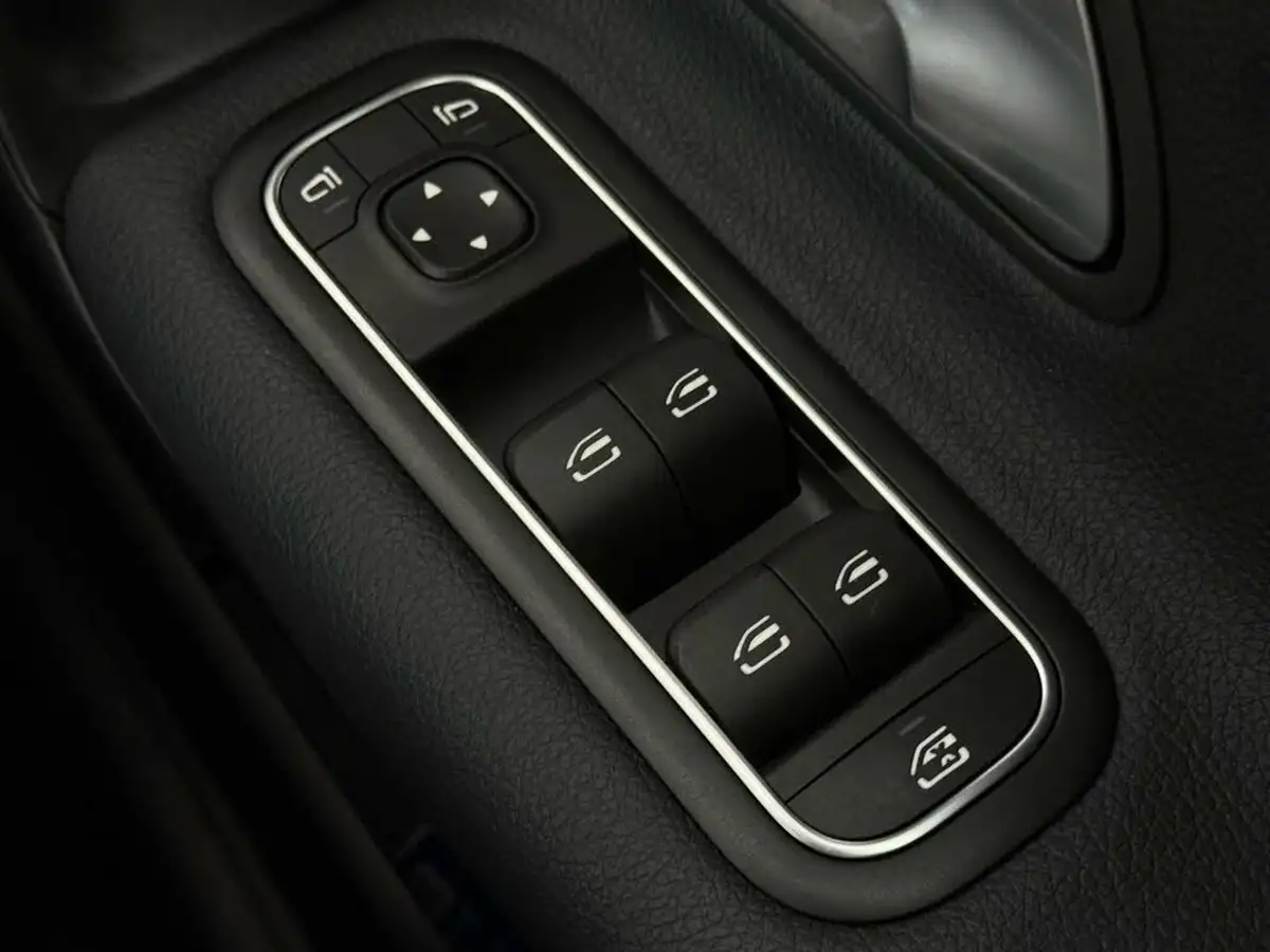 2021-mercedes-benz-a-class-20d-a180d-se-8g-dct-big-28