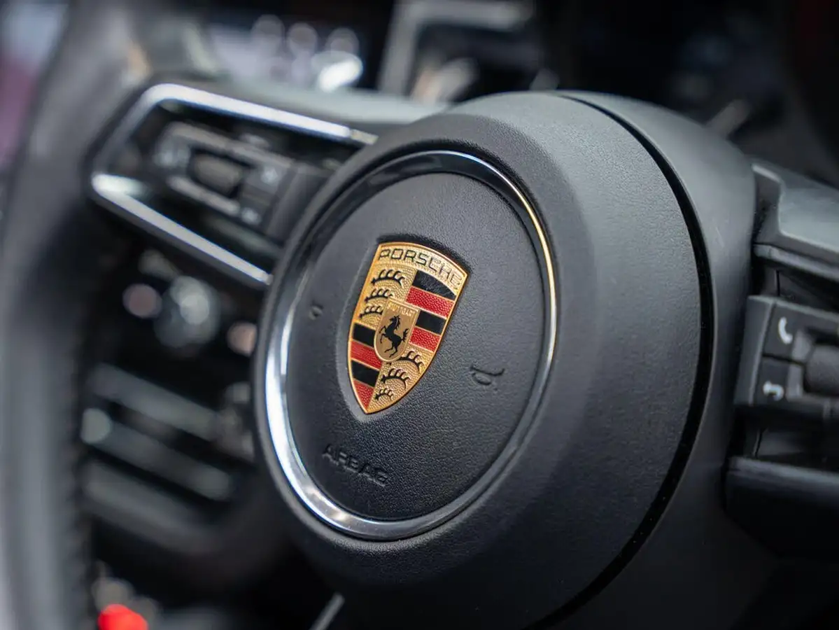 2022-porsche-macan-29-v6-s-big-32
