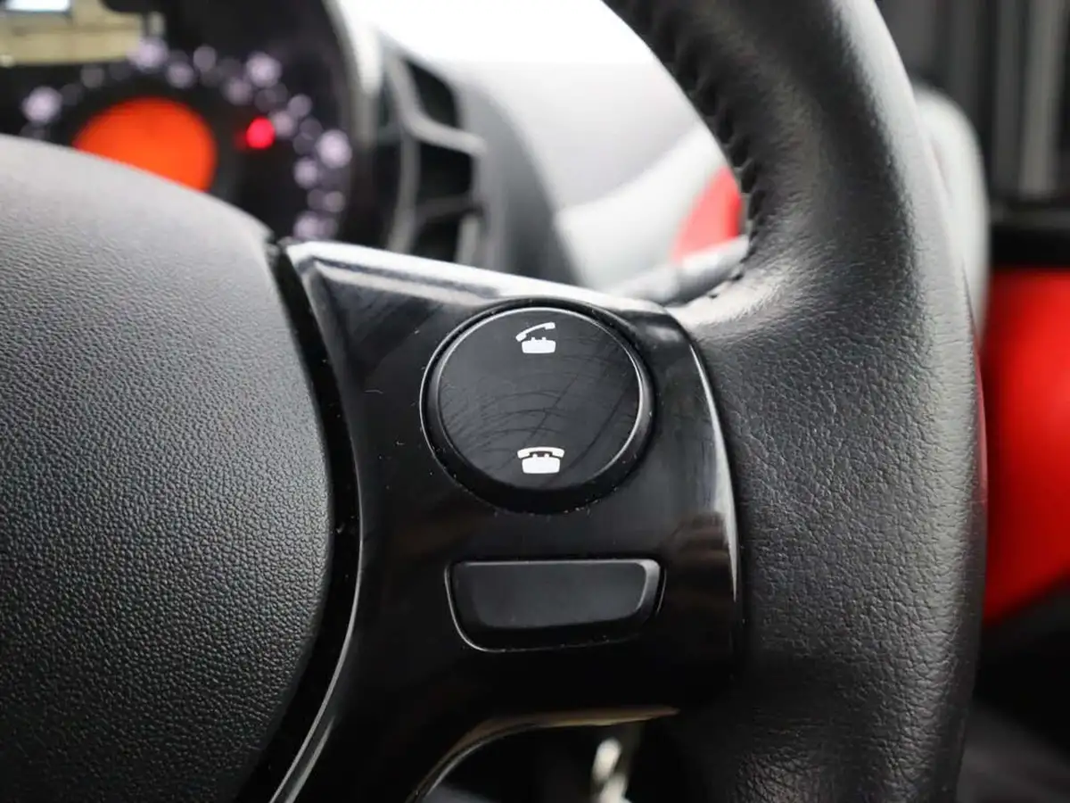 2019-toyota-aygo-10-vvt-i-x-play-big-31