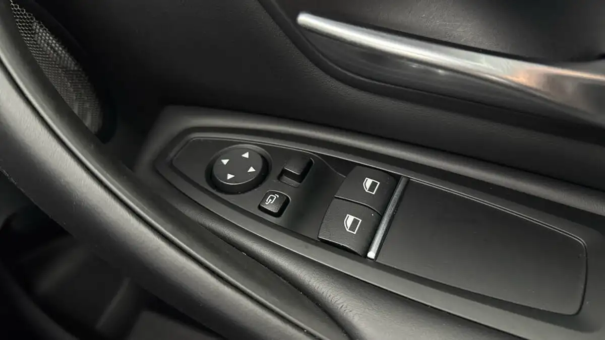 2020-bmw-4-series-30-m4-m-heritage-edition-big-34