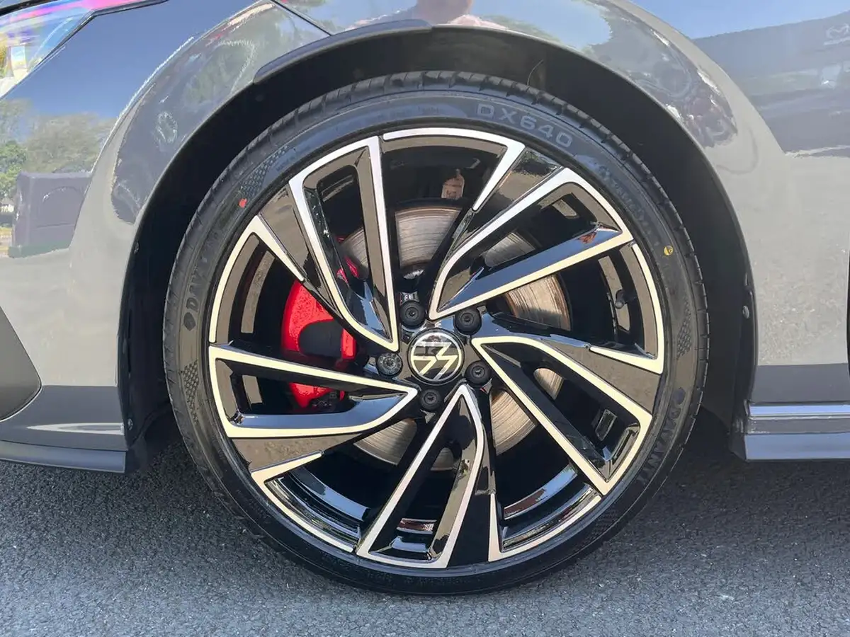2021-volkswagen-golf-20-tsi-gti-big-5