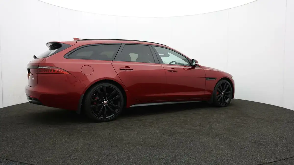 2019-jaguar-xf-30td-sportbrake-5d-big-39