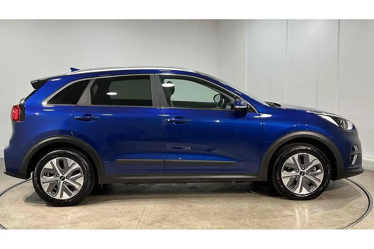 2022-kia-niro-ev-e-2-big-4
