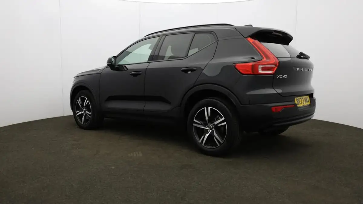 2023-volvo-xc40-20-b3-plus-big-64