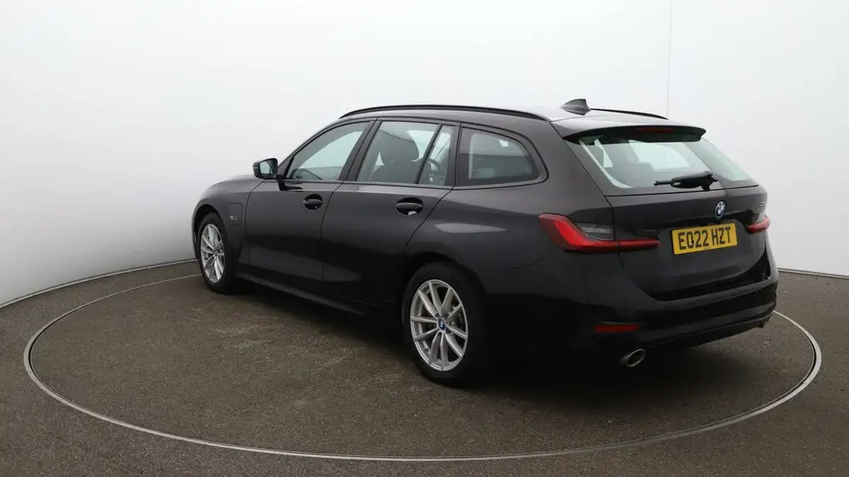 2022-bmw-3-series-20-330e-se-pro-touring-5d-big-54