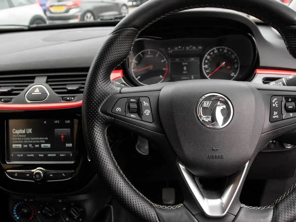 2017-vauxhall-corsa-14i-limited-edition-75ps-ecoflex-3d-big-18