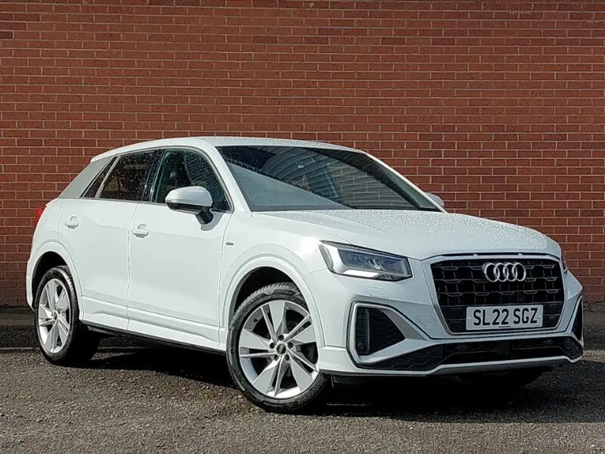 2022-audi-q2-10-30-tfsi-s-line-big-0